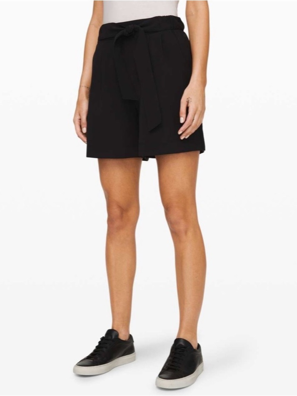 LULULEMON- Noir Short 5.5" Black Size 8